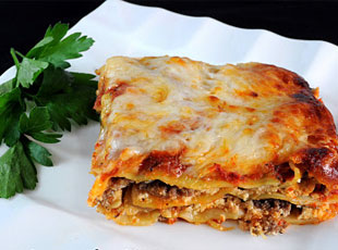 Ground Beef, Caramelized Onion, and Spinach Lasagna